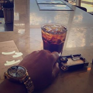 Meet your Posher, Warren